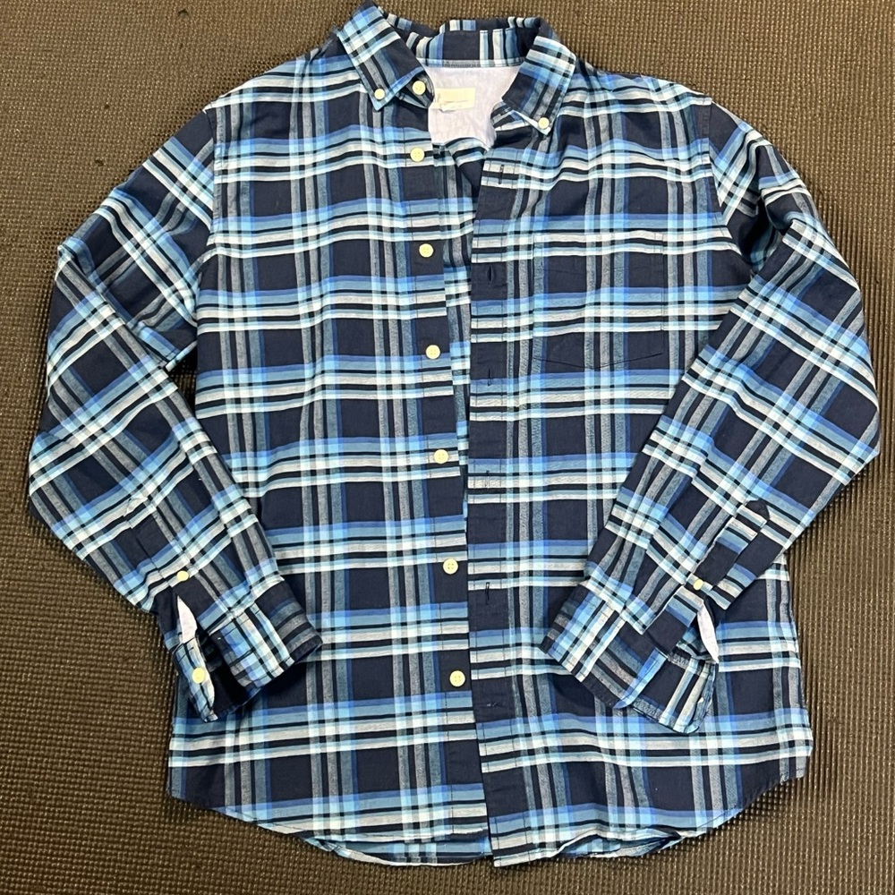 Gap men’s plaid flannel long sleeve button down